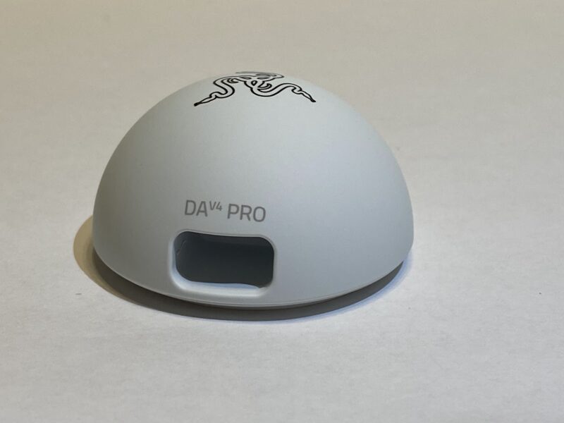 DeathAdder V4 Pro　ドングル接続口