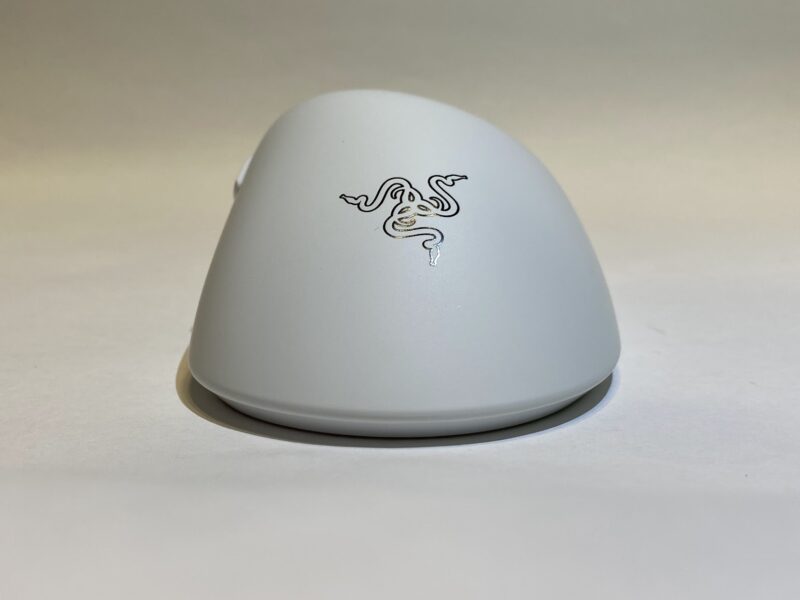 DeathAdder V4 Pro　後ろ